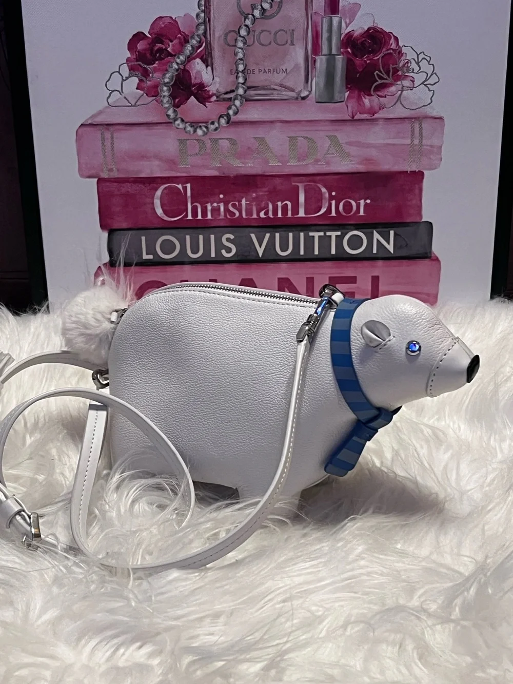 kate spade NWOT White Pebbled Leather Novelty polar bear crossbody Bag